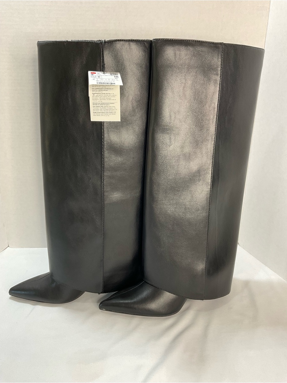 Boot-like tall leather item